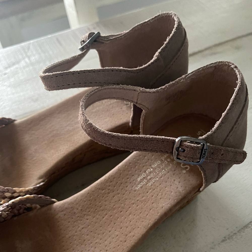 Toms Platform Wedge - Picture 7 of 11